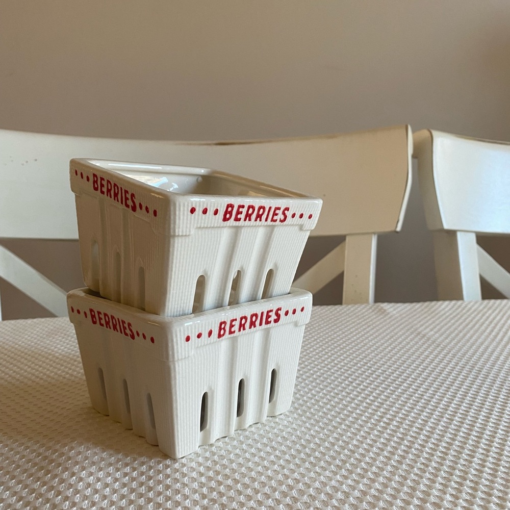 Ceramic Berry boxes